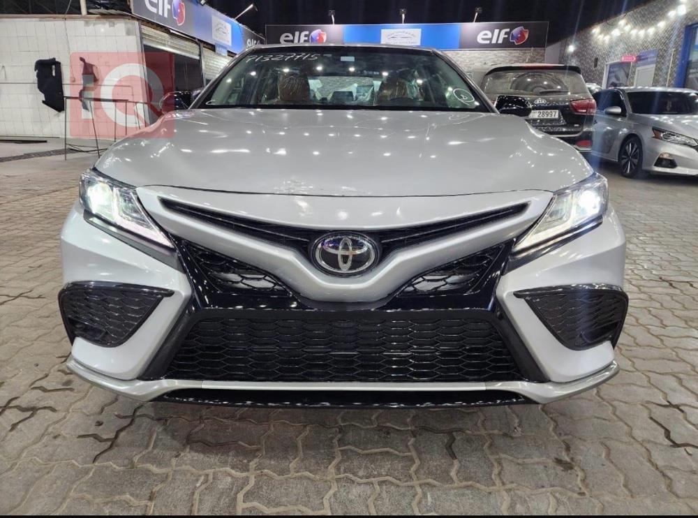 تۆیۆتا کامری